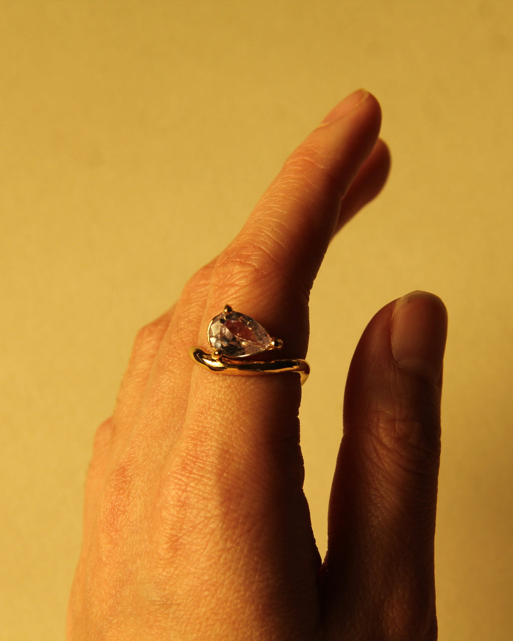 Amélie Float Ring