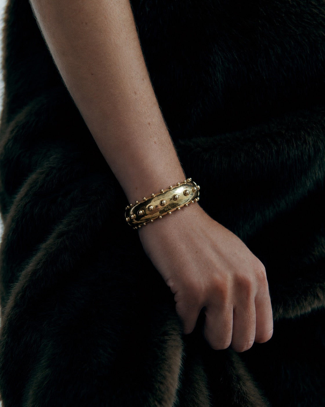 Soli Bangle in Gold & Silver Studs