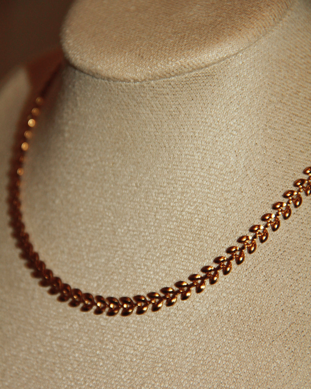 Frond Necklace