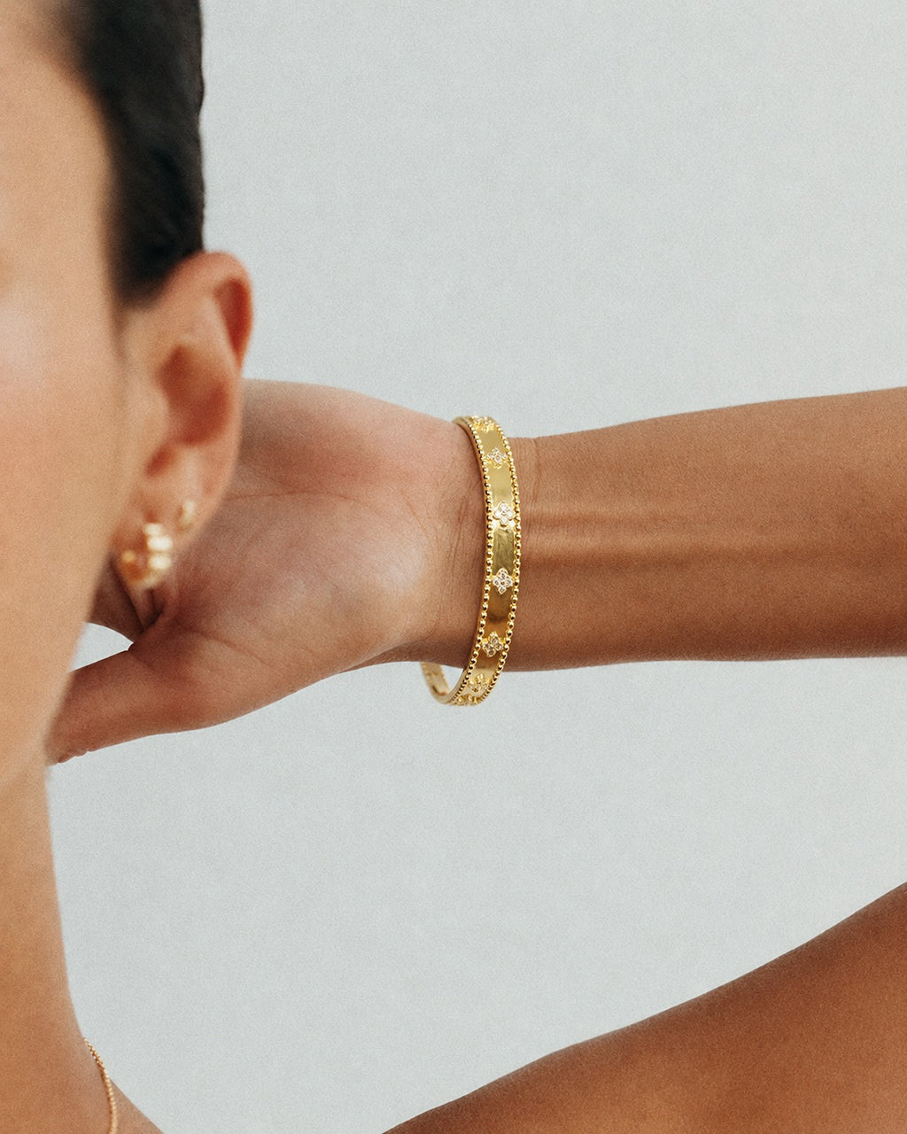 Clover Bead Bangle
