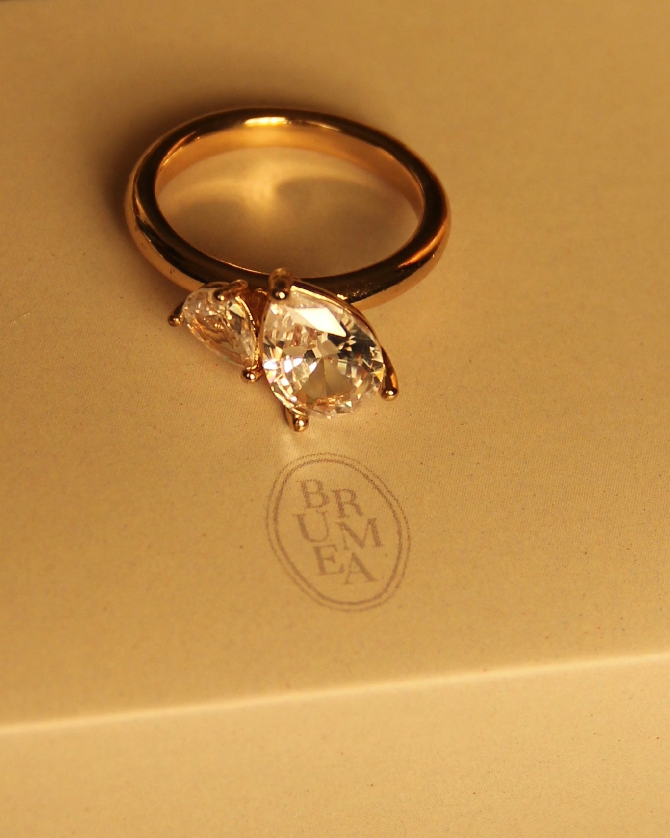 Luna Ring